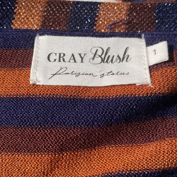 ❌SOLD❌Gray Blush Parisian Stories Boutique Metallic Striped Sweater💙🧡🖤 - Picture 3 of 8